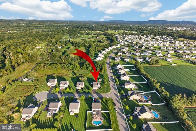 15 BLUE RIDGE DR, Gilbertsville, PA 19525