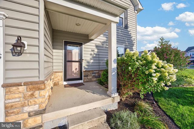 15 BLUE RIDGE DR, Gilbertsville, PA 19525