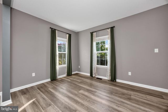 15 BLUE RIDGE DR, Gilbertsville, PA 19525
