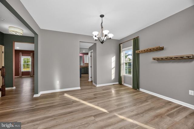 15 BLUE RIDGE DR, Gilbertsville, PA 19525
