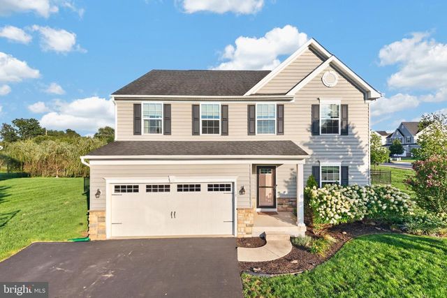 15 BLUE RIDGE DR, Gilbertsville, PA 19525