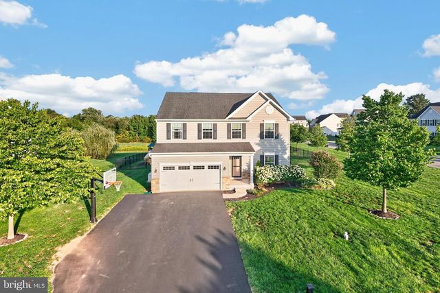 15 BLUE RIDGE DR, Gilbertsville, PA 19525