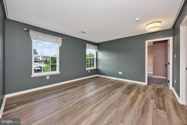 15 BLUE RIDGE DR, Gilbertsville, PA 19525