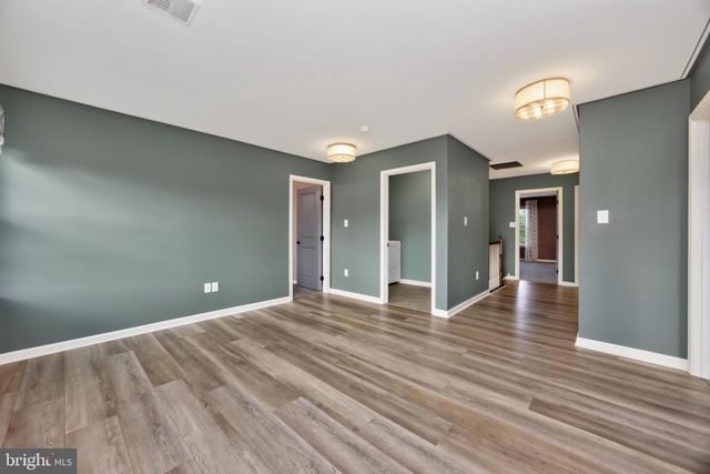 15 BLUE RIDGE DR, Gilbertsville, PA 19525