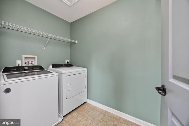 15 BLUE RIDGE DR, Gilbertsville, PA 19525