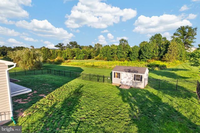 15 BLUE RIDGE DR, Gilbertsville, PA 19525