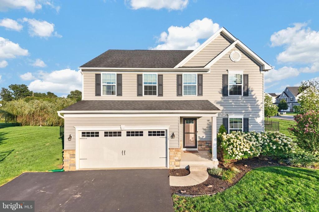 15 BLUE RIDGE DR, GILBERTSVILLE, PA 19525 — photo 2