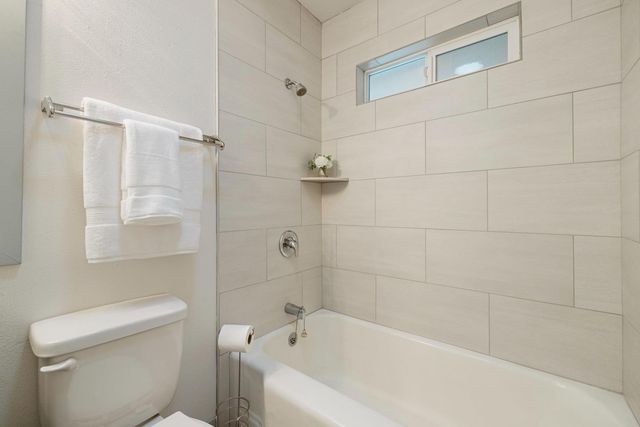 15954 N Tecklenburg Rd, Lodi, CA 95240