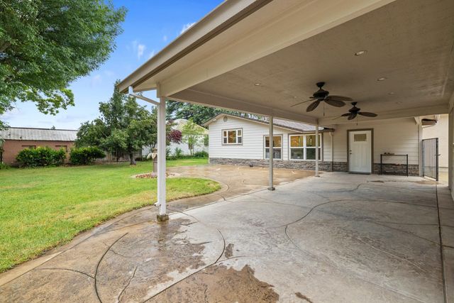 15954 N Tecklenburg Rd, Lodi, CA 95240