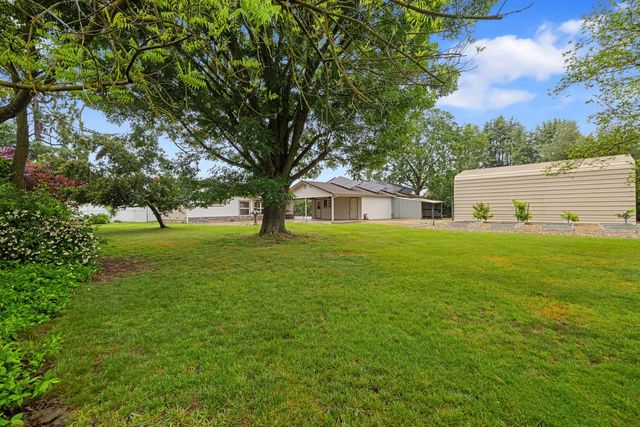 15954 N Tecklenburg Rd, Lodi, CA 95240