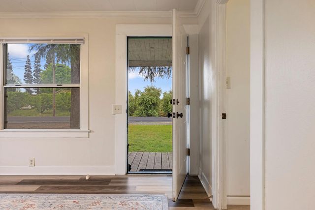 15954 N Tecklenburg Rd, Lodi, CA 95240