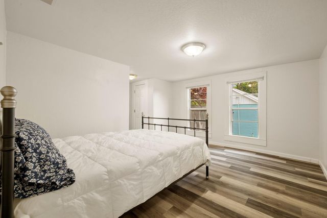 15954 N Tecklenburg Rd, Lodi, CA 95240