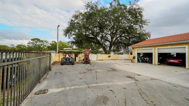 14117 BOGGY CREEK ROAD, Orlando, FL 32824
