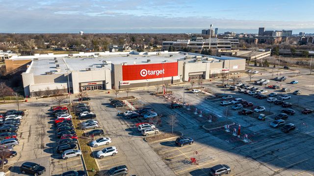 375 Summit Circle, Lombard, IL 60148