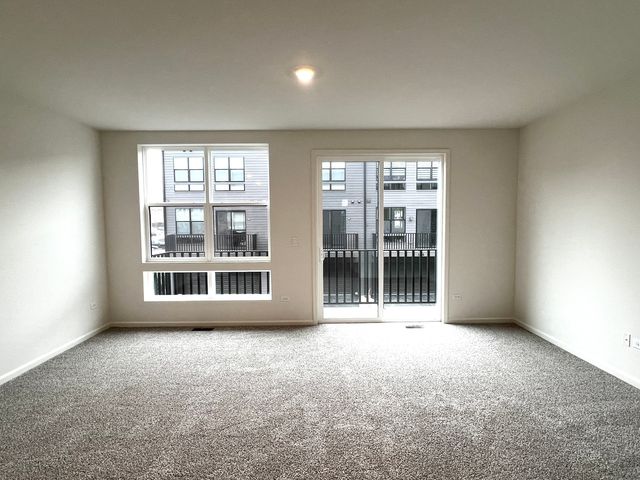 375 Summit Circle, Lombard, IL 60148