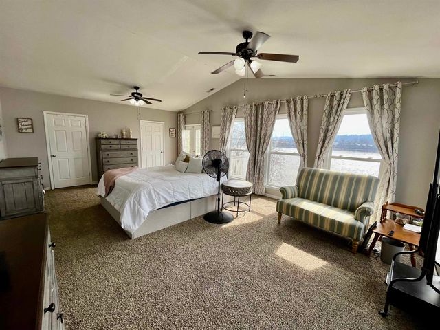 415 Riverside Drive, Chesapeake, OH 45619