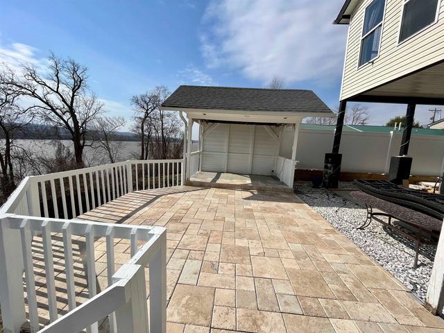 415 Riverside Drive, Chesapeake, OH 45619