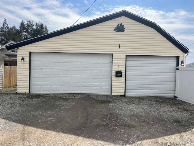 415 Riverside Drive, Chesapeake, OH 45619