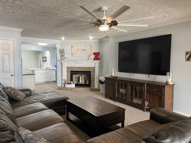 415 Riverside Drive, Chesapeake, OH 45619