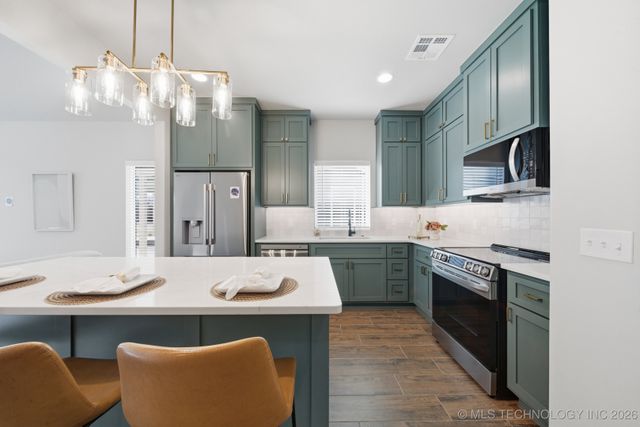 212 S Bluff Street B, Catoosa, OK 74015