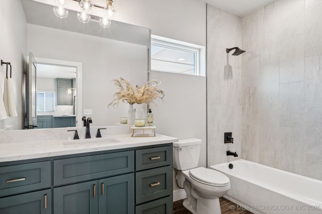 212 S Bluff Street B, Catoosa, OK 74015