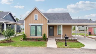 212 S Bluff Street B, Catoosa, OK 74015