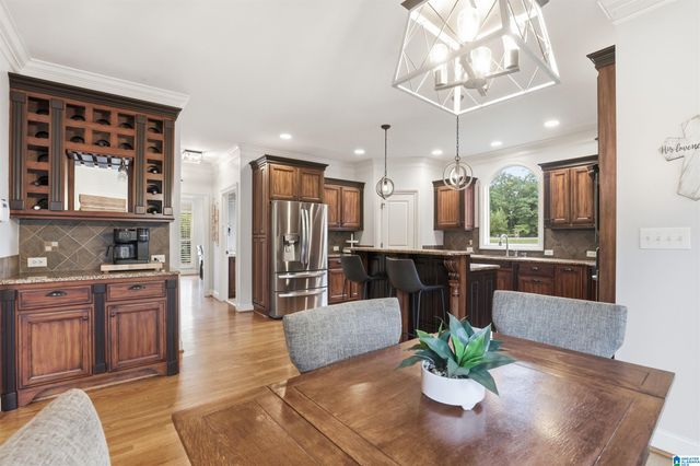 8051 LAKESIDE CIRCLE, Trussville, AL 35173