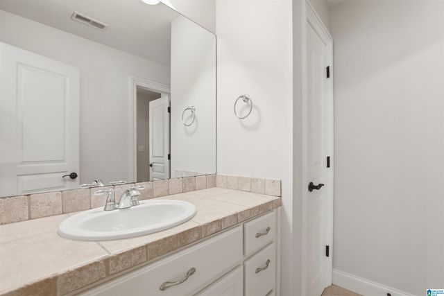8051 LAKESIDE CIRCLE, Trussville, AL 35173