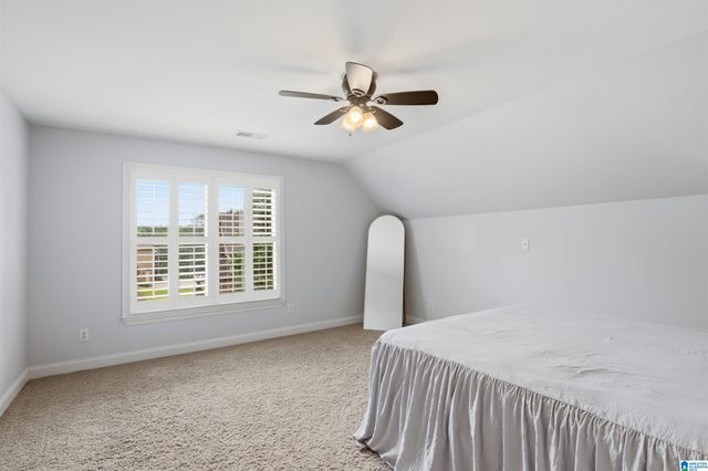 8051 LAKESIDE CIRCLE, Trussville, AL 35173