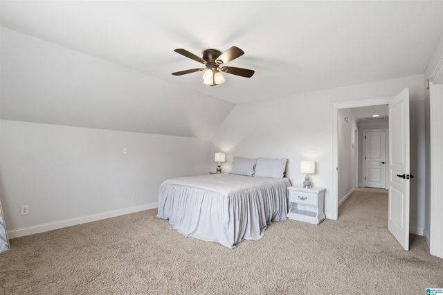 8051 LAKESIDE CIRCLE, Trussville, AL 35173