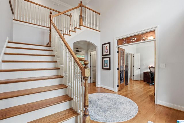 8051 LAKESIDE CIRCLE, Trussville, AL 35173
