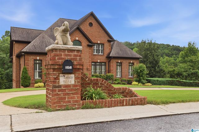 8051 LAKESIDE CIRCLE, Trussville, AL 35173
