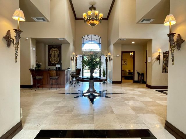 2727 Anzio Court 108, Palm Beach Gardens, FL 33410