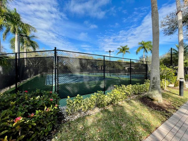2727 Anzio Court 108, Palm Beach Gardens, FL 33410