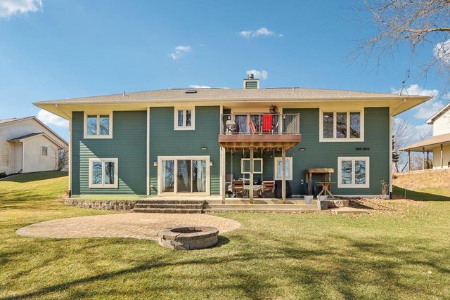 6801 Lorraine CIRCLE, Wind Lake, WI 53185