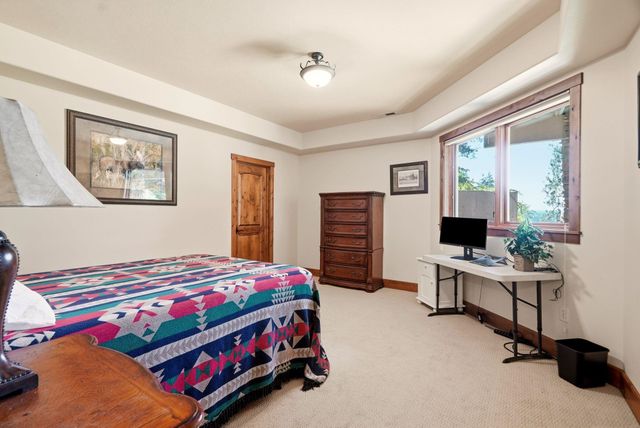 405 W Meadow Ridge Ln, Spokane, WA 99208