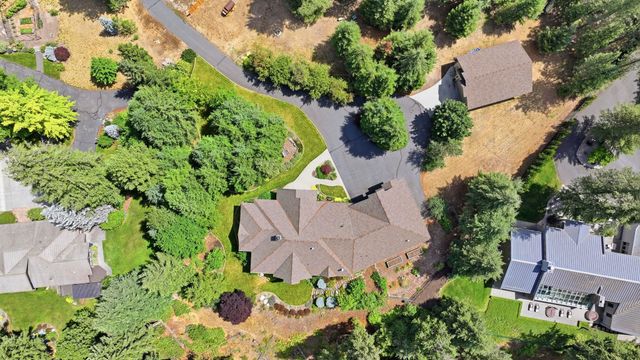 405 W Meadow Ridge Ln, Spokane, WA 99208