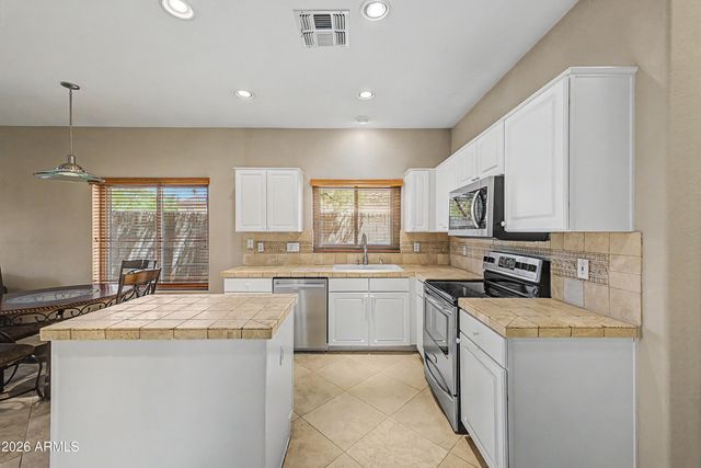 25236 N 40TH Avenue, Phoenix, AZ 85083