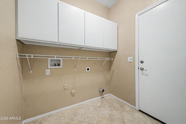 25236 N 40TH Avenue, Phoenix, AZ 85083