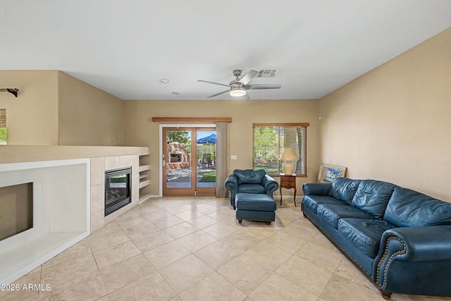 25236 N 40TH Avenue, Phoenix, AZ 85083