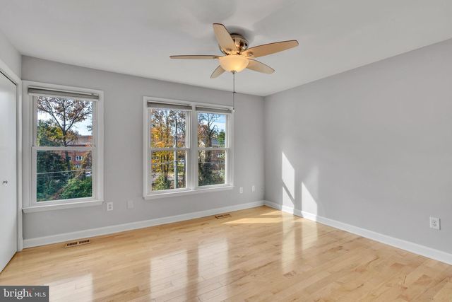 6146 BROOK DR, Falls Church, VA 22044