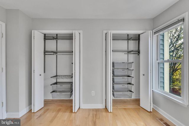 6146 BROOK DR, Falls Church, VA 22044