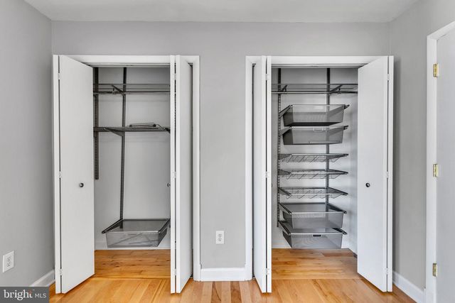 6146 BROOK DR, Falls Church, VA 22044