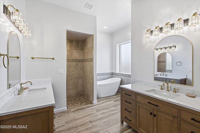 8656 S Sun Bar Ranch Place, Vail, AZ 85641