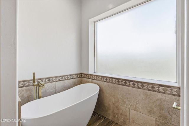 8656 S Sun Bar Ranch Place, Vail, AZ 85641