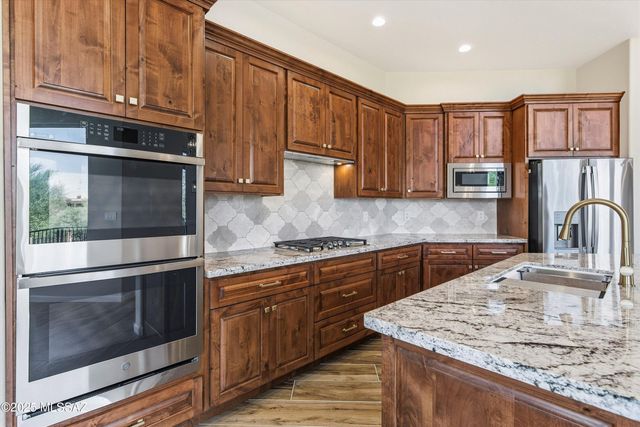 8656 S Sun Bar Ranch Place, Vail, AZ 85641