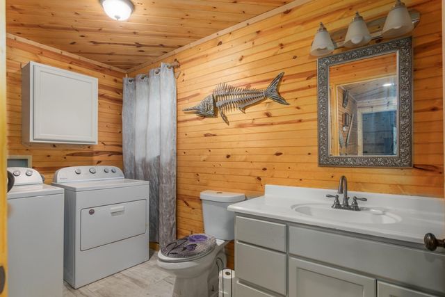 134 Magnolia Point Drive, Houston, TX 77336