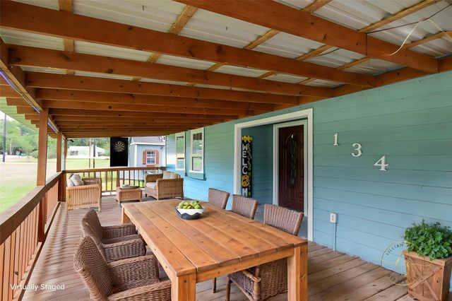 134 Magnolia Point Drive, Houston, TX 77336