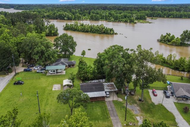 134 Magnolia Point Drive, Houston, TX 77336