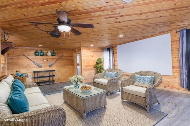 134 Magnolia Point Drive, Houston, TX 77336